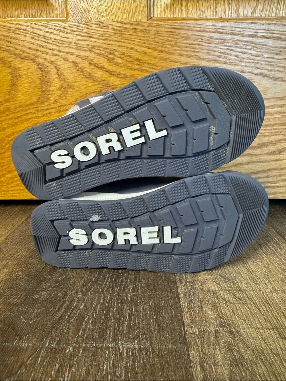 Sorel Girls Size 12 Pink & Gray Waterproof Winter Boots Hook & Loop